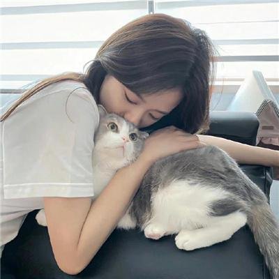 高墙之内的理发室